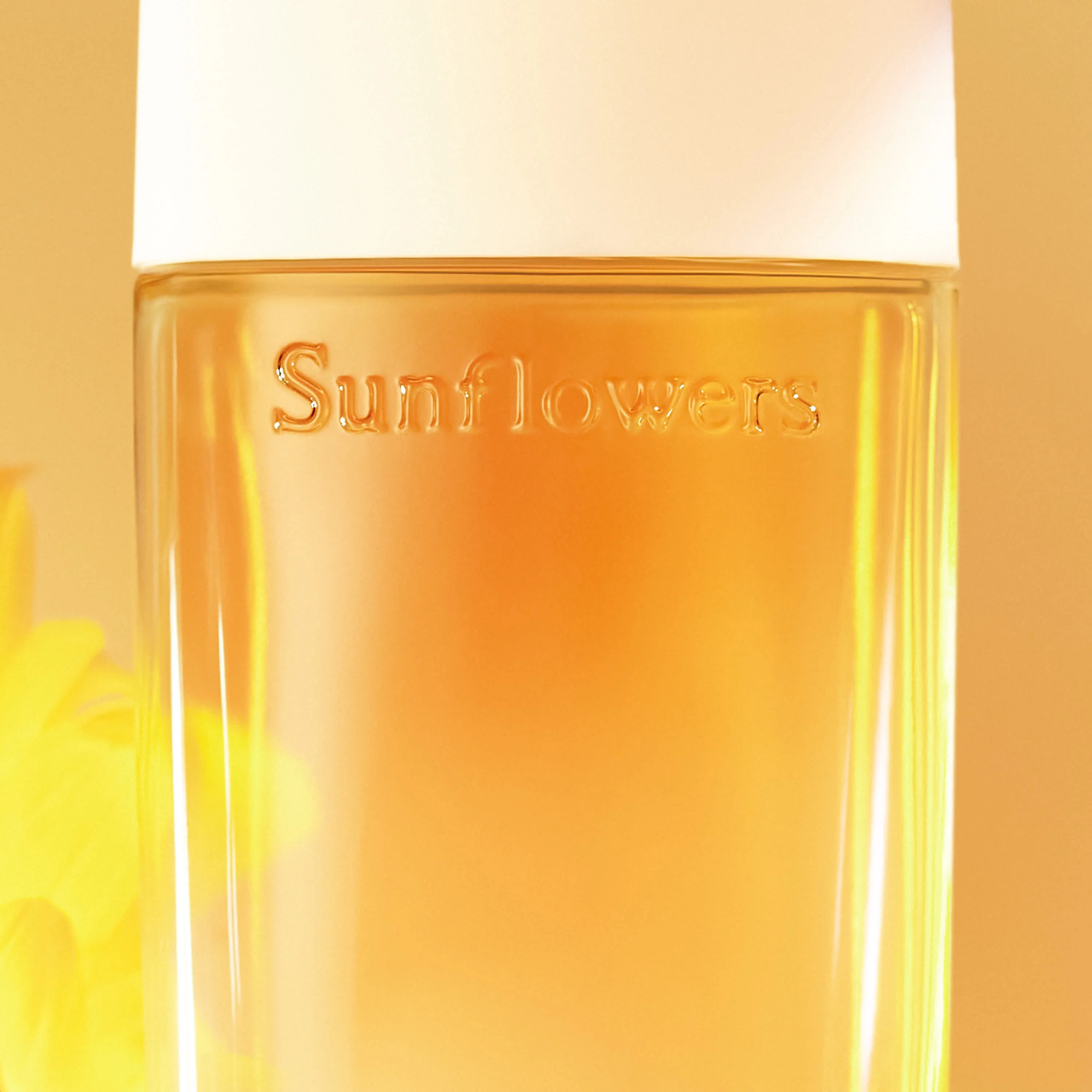 Sunflowers Eau de Toilette Vaporisateur - Image 8